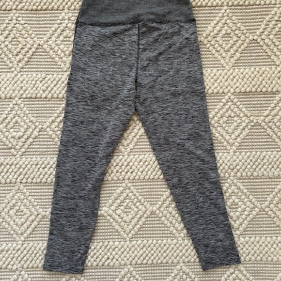 Adrienne Vittadini Leggings with Pockets NWOT - Picture 2 of 8